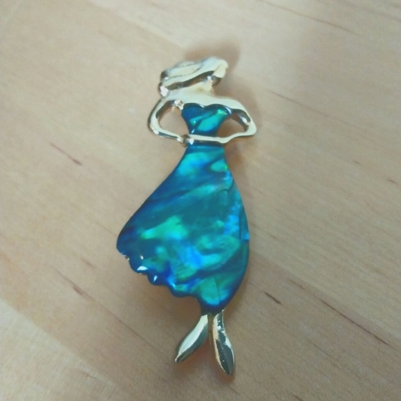 Jewelry - Lady Brooch Pin Multi Color